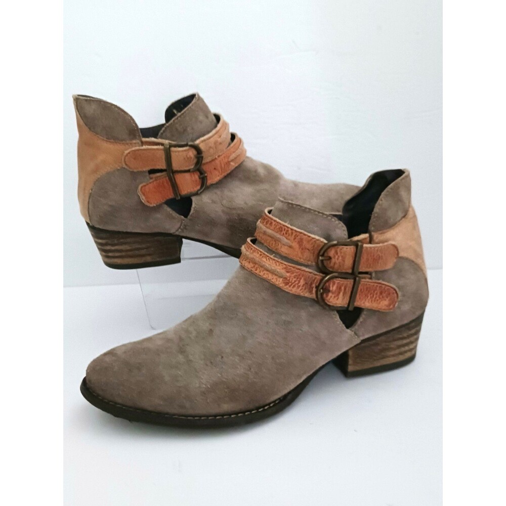 Rebels Gray Suede Ankle Boot Double Buckle Distressed Leather Straps Sz 8.5
